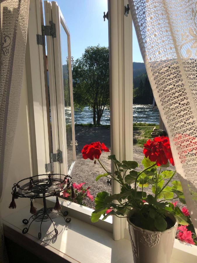 Villa Bakarstuo, Utpa Neset Trofors Exterior foto